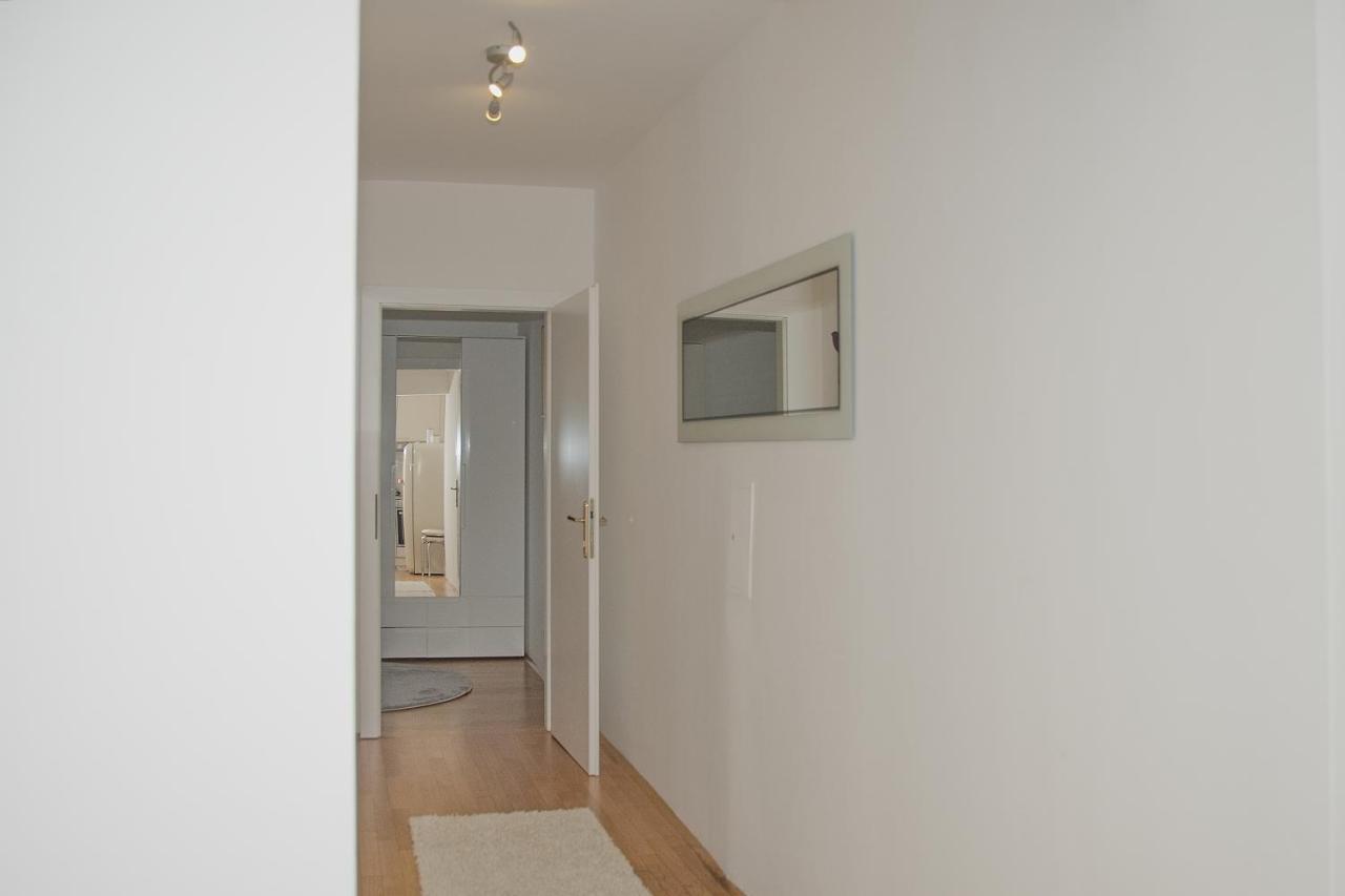 Blue Lotus Apartment Wina Bagian luar foto