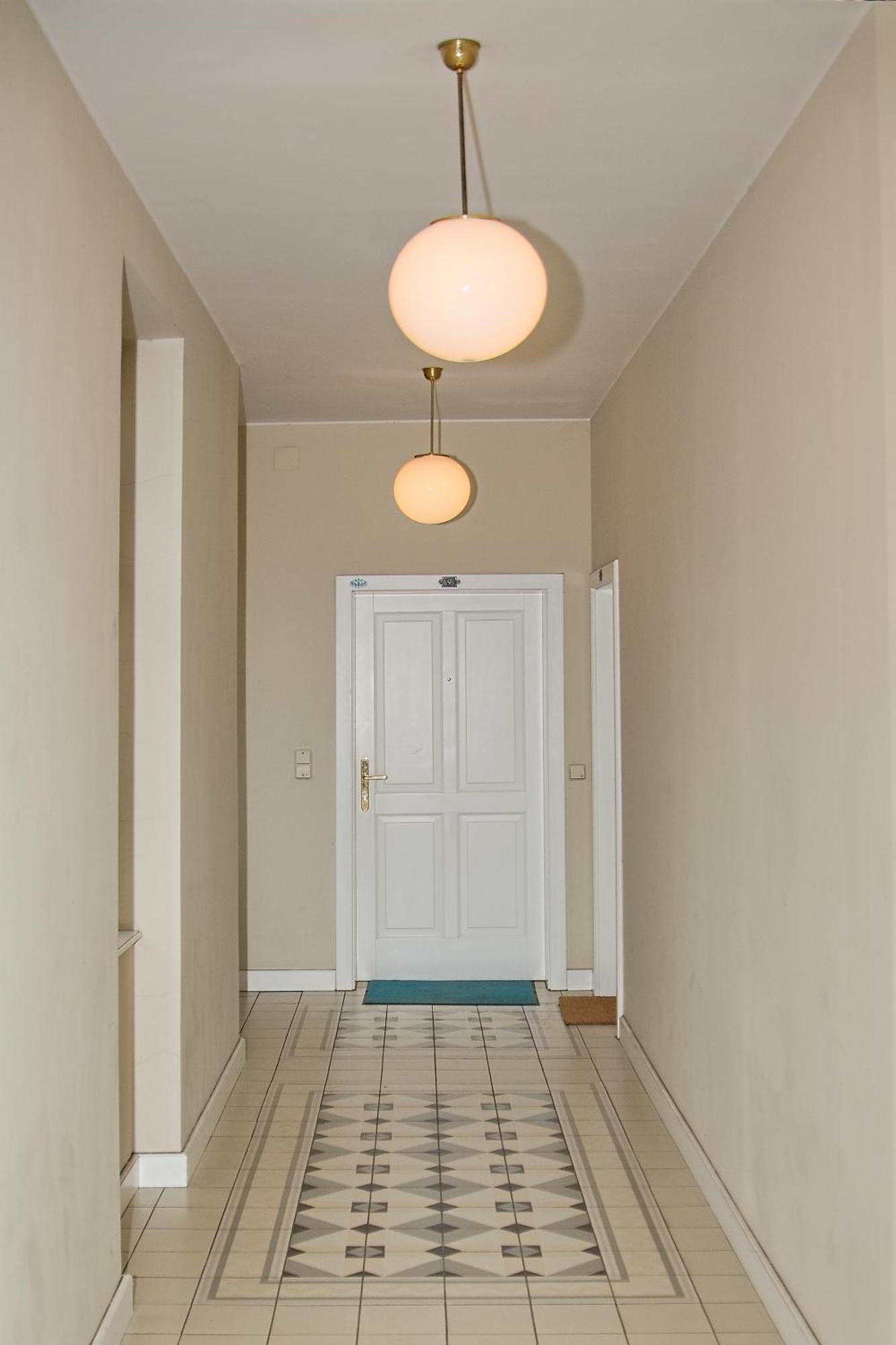 Blue Lotus Apartment Wina Bagian luar foto